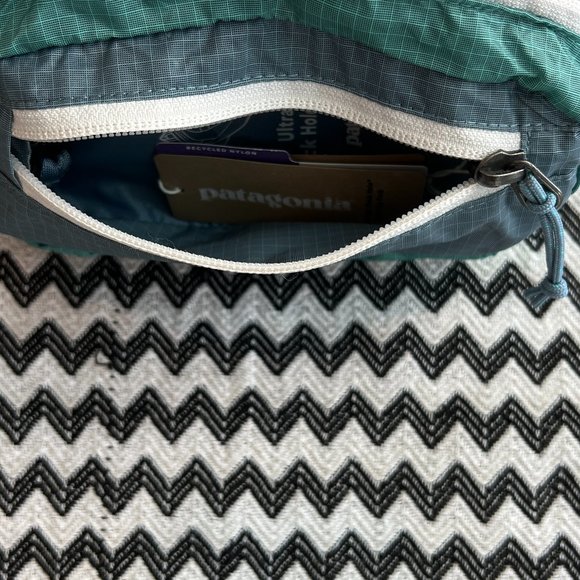 NWT Patagonia Belt Bag (1L) - Picture 7 of 8